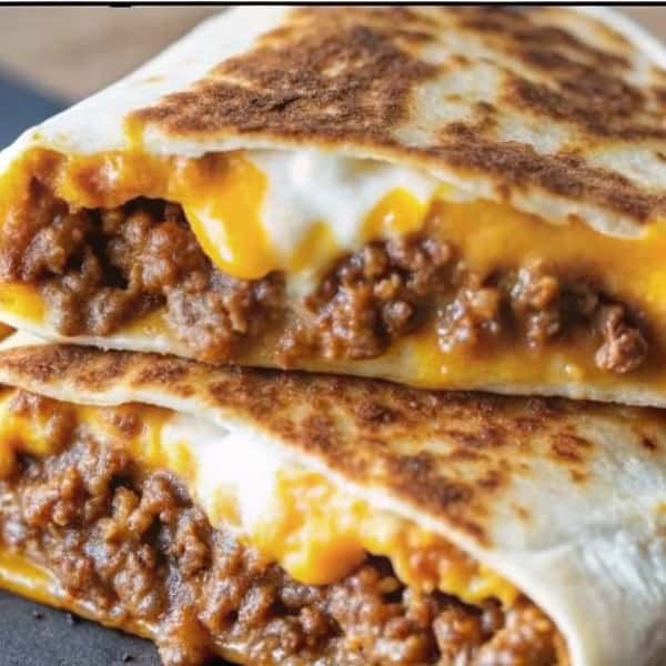 Loaded Taco Bell Beefy Melt Burrito